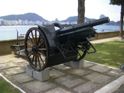 Images from Fort Copacabana, Rio
[url=http://en.wikipedia.org/wiki/Fort_Copacabana]Fort Copacabana, Rio[/url] contains the Museum of the History of the Brazilian Army and a coastal defense fort, Fort Copacabana
