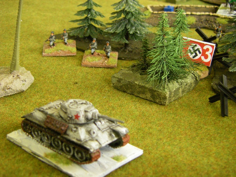 Poor Bloody Infantry by Peter Pig WW2: 1943 Germans vs 3rd Shock Army Russians, Flammenwerfer team in action, 15mm