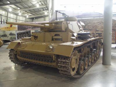 Pz III
Around the time of Operation Barbarossa, the Panzer III was numerically the most important German tank. At this time the majority of the available tanks (including re-armed Ausf. E and F, plus new Ausf. G and H models) had the 50-millimetre (1.97 in) KwK 38 L/42 cannon which also equipped the majority of the tanks in North Africa.
