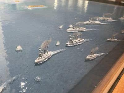 Models of a naval battle 
